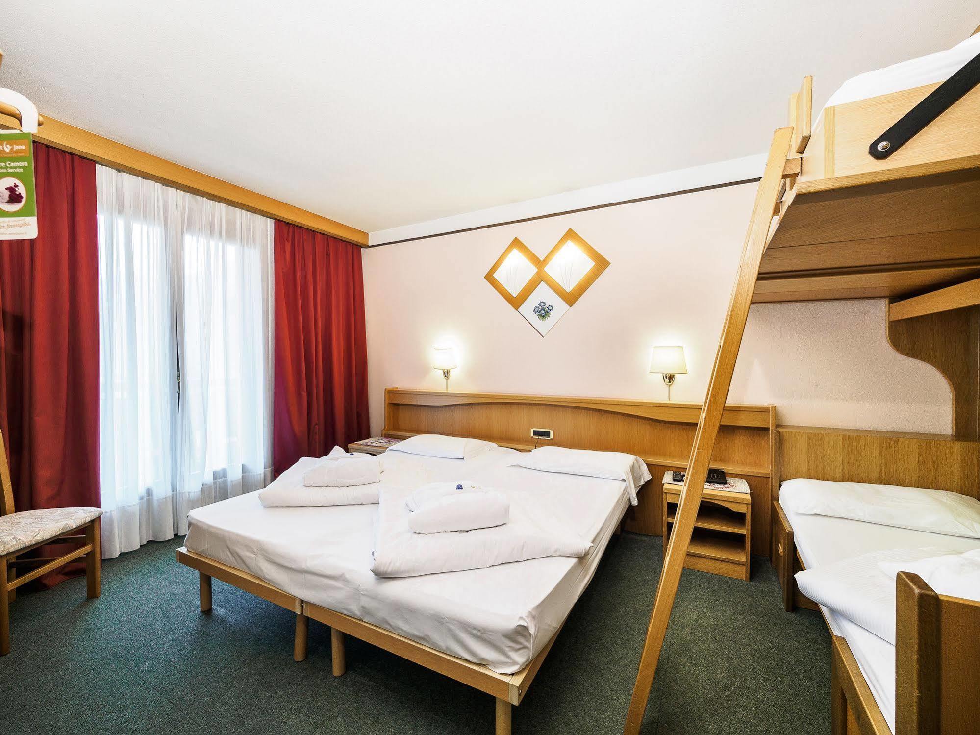 Hotel Santanton Bormio Extérieur photo