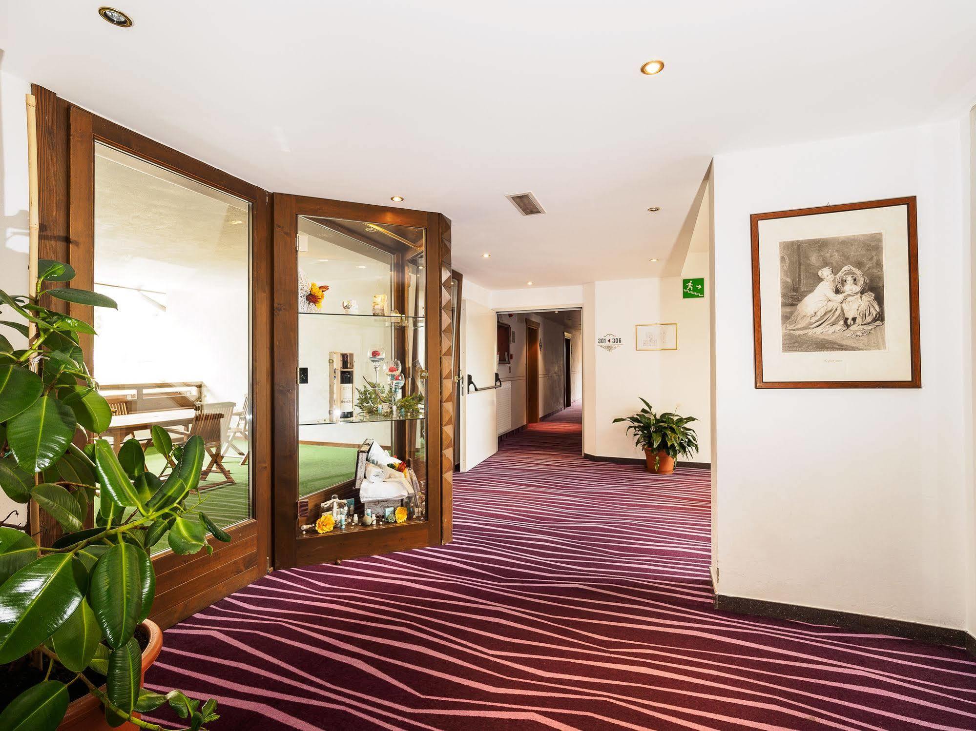 Hotel Santanton Bormio Extérieur photo