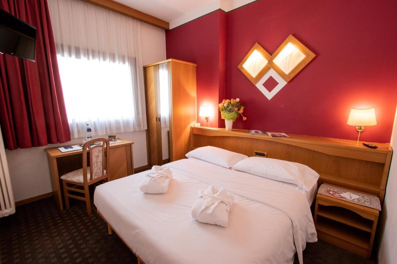 Hotel Santanton Bormio Extérieur photo